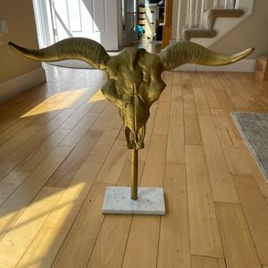 Gold & White Bull Skull decor Stand